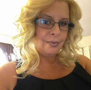 Meet your Posher, Peg